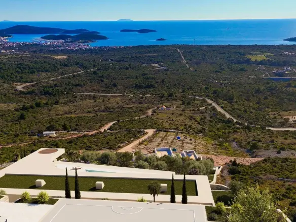 Building plot with open sea view