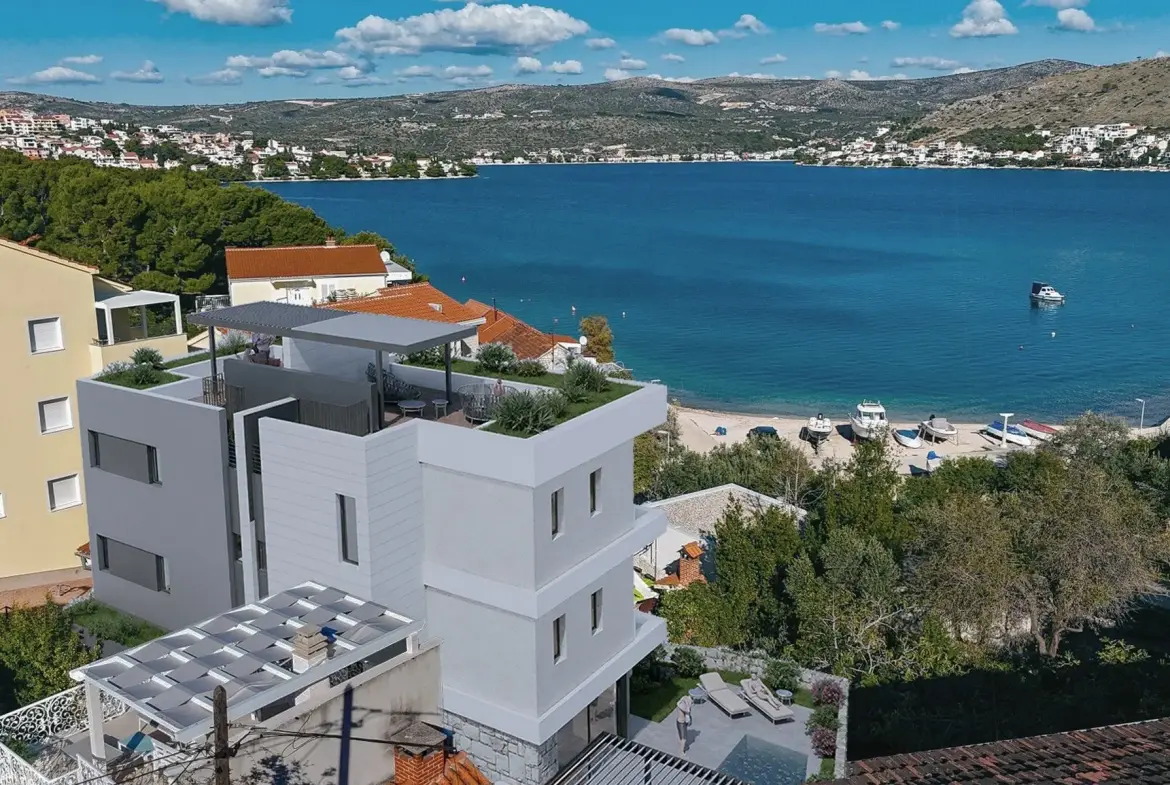 Project by the Sea in Rogoznica