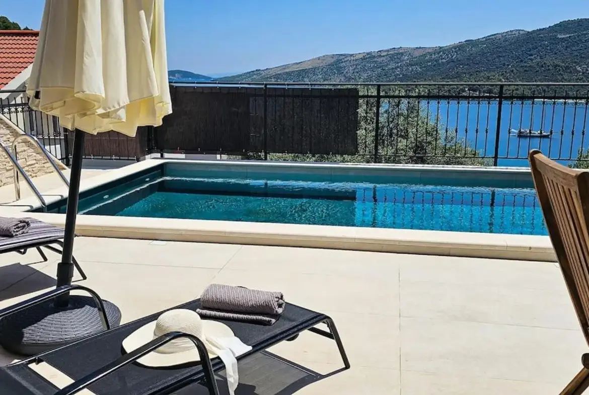 Villa Aurora