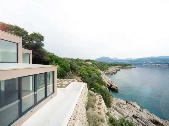 Waterfront Villa With Pool, Kolocep, Dubrovnik