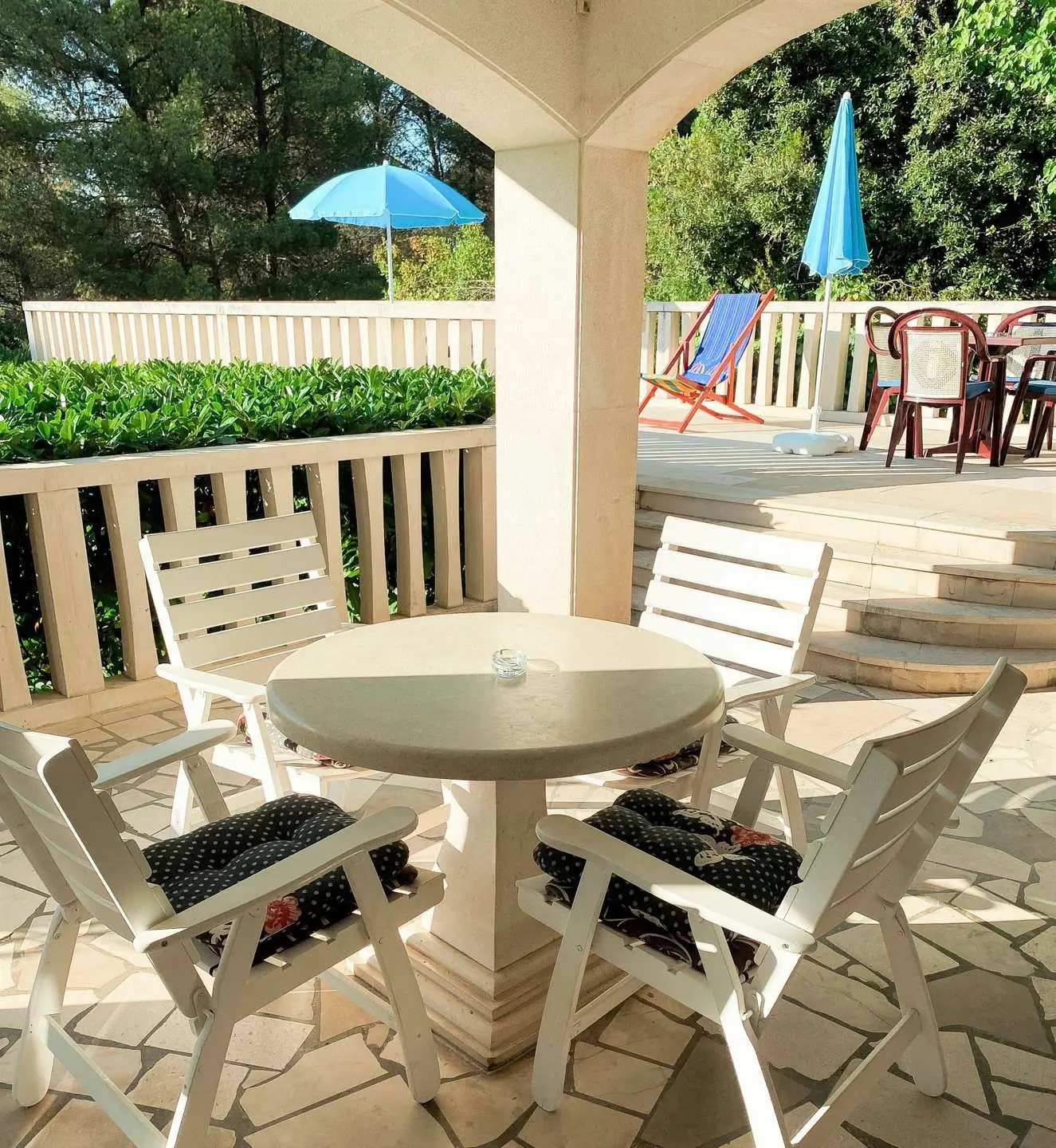 Detached Villa With Six Apartments, Island Brac, Supetar
