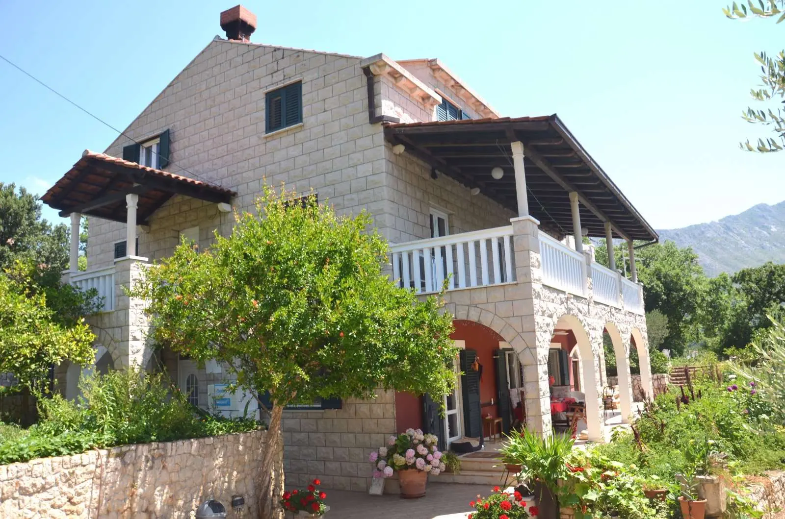 House With Four Apartments, Zupa Dubrovacka, Dubrovnik