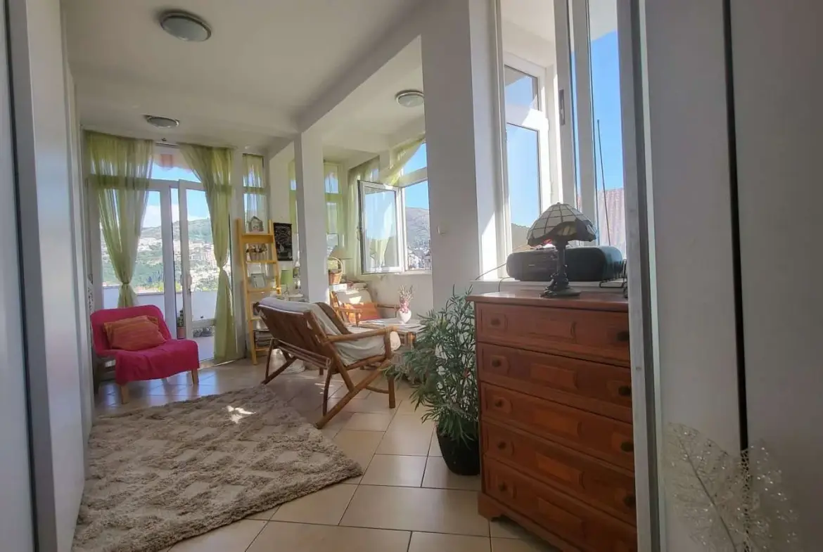Three bedroom apartment In Lapad, Dubrovnik