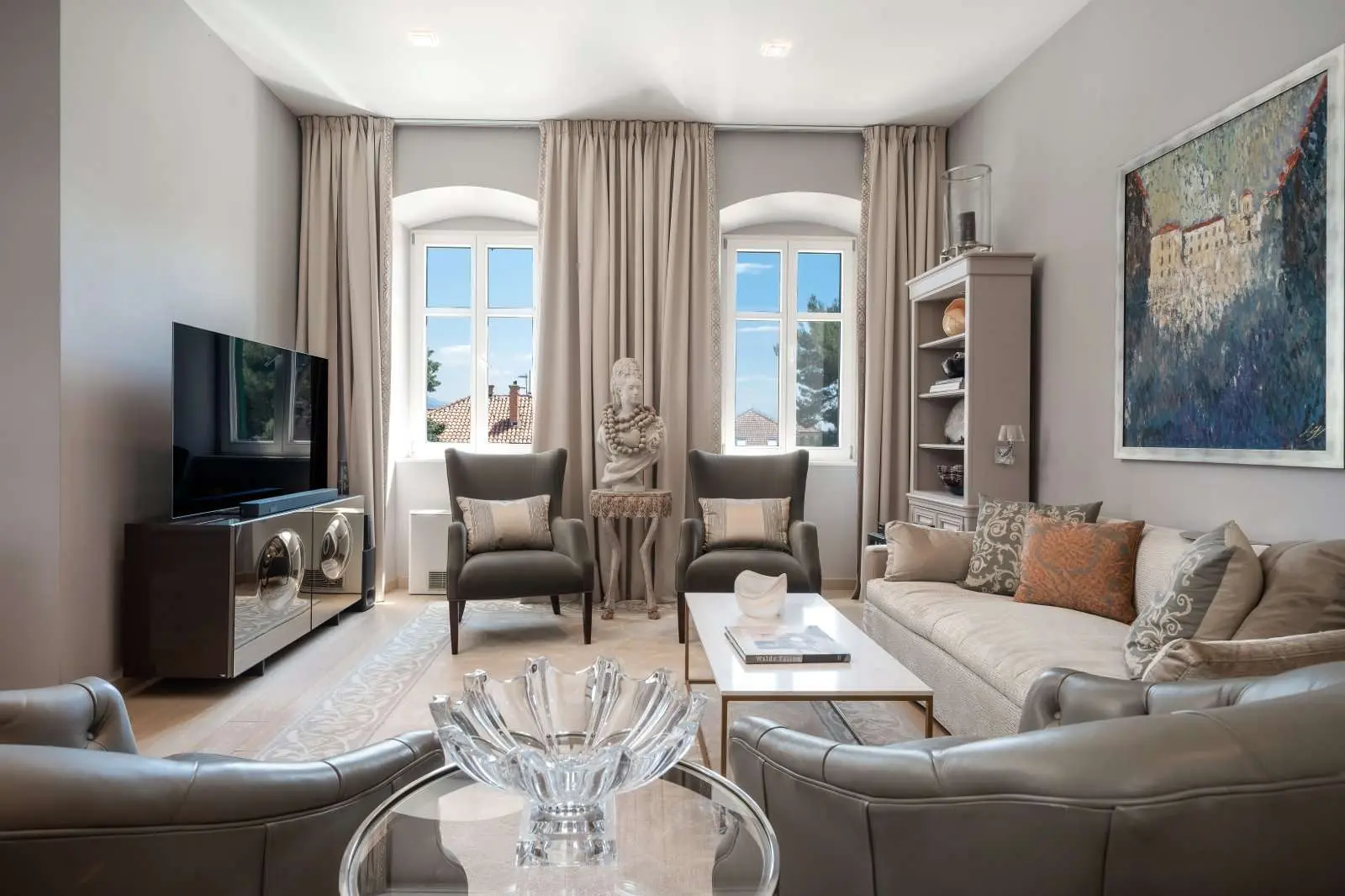 Luxury Three-Bedroom Apartment, Split
