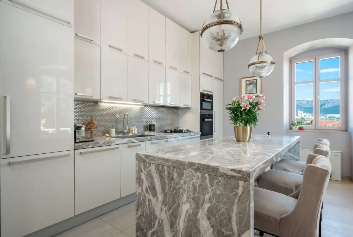 Luxury Three-Bedroom Apartment, Split