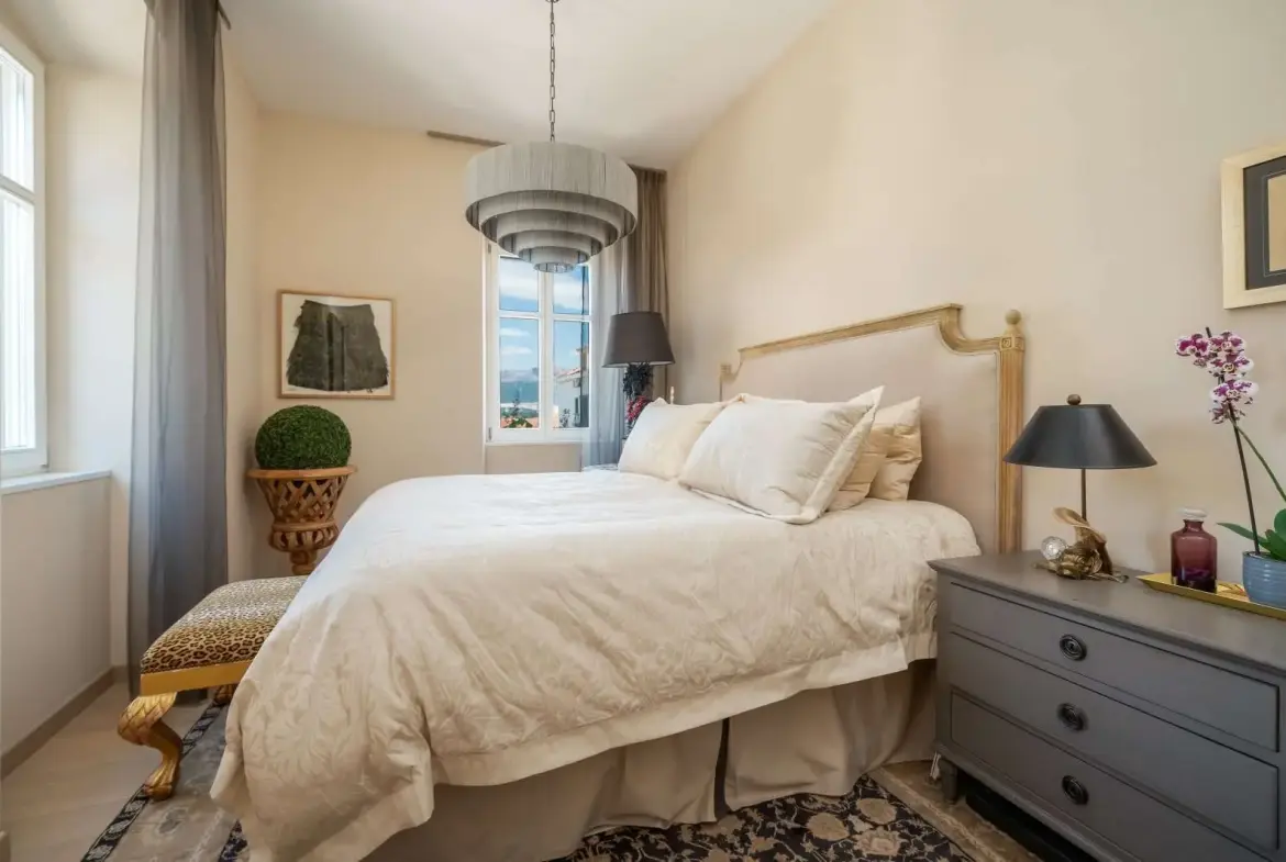 Luxury Three-Bedroom Apartment, Split