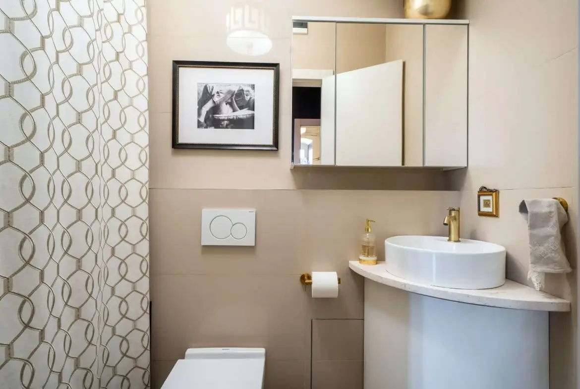 Luxury Three-Bedroom Apartment, Split
