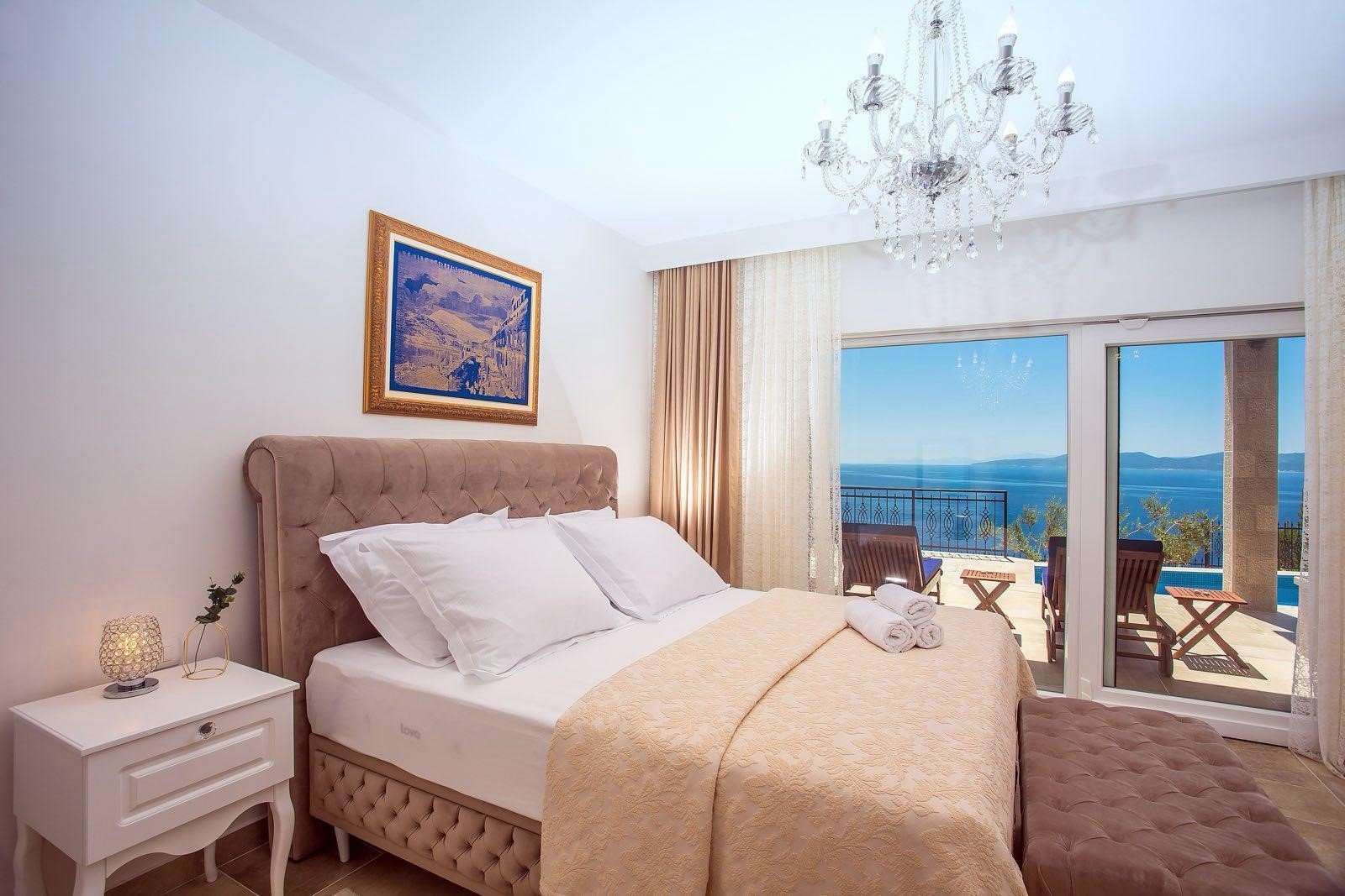 Villa With Swimming Pool, Omiš