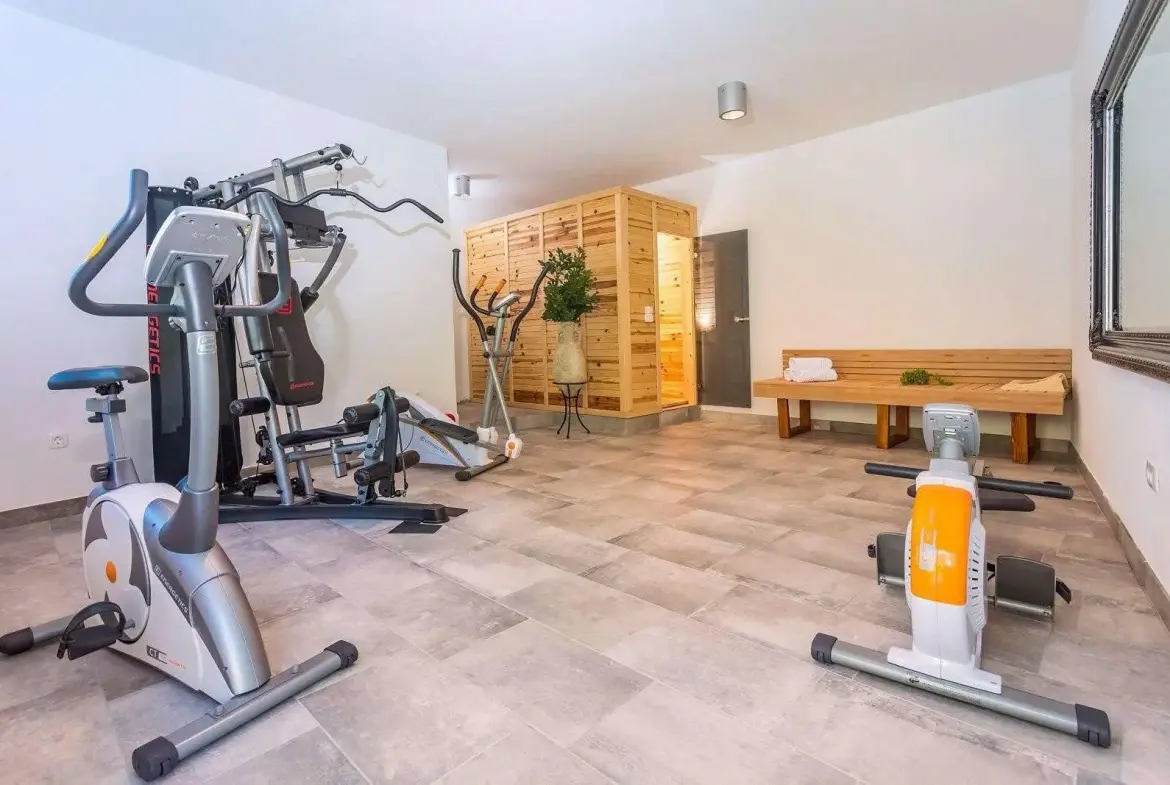 Villa With Swimming Pool, Omiš