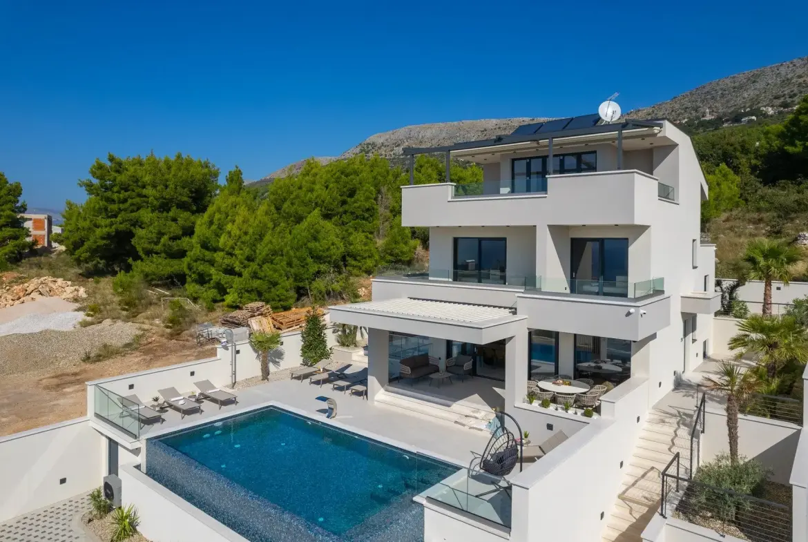 Villa Miranova