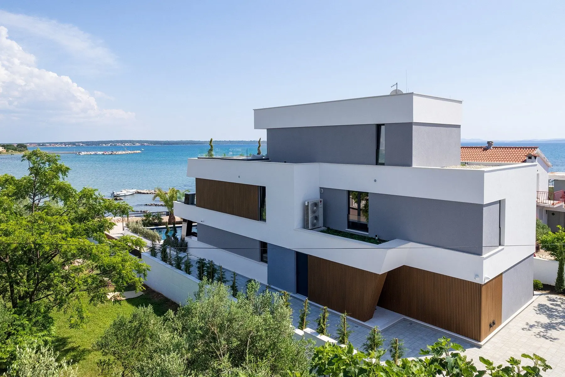 Villa Crystalline
