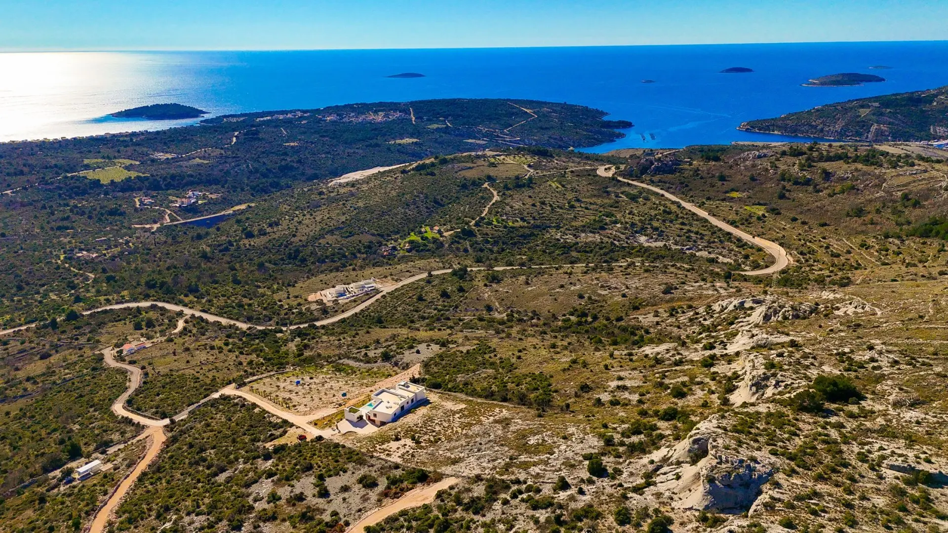 Building plot with open sea view
