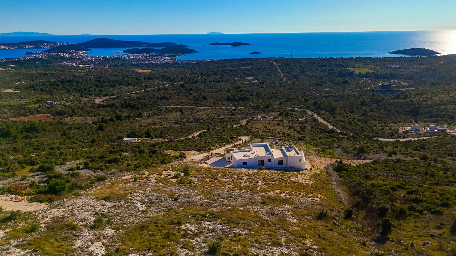 Building plot with open sea view