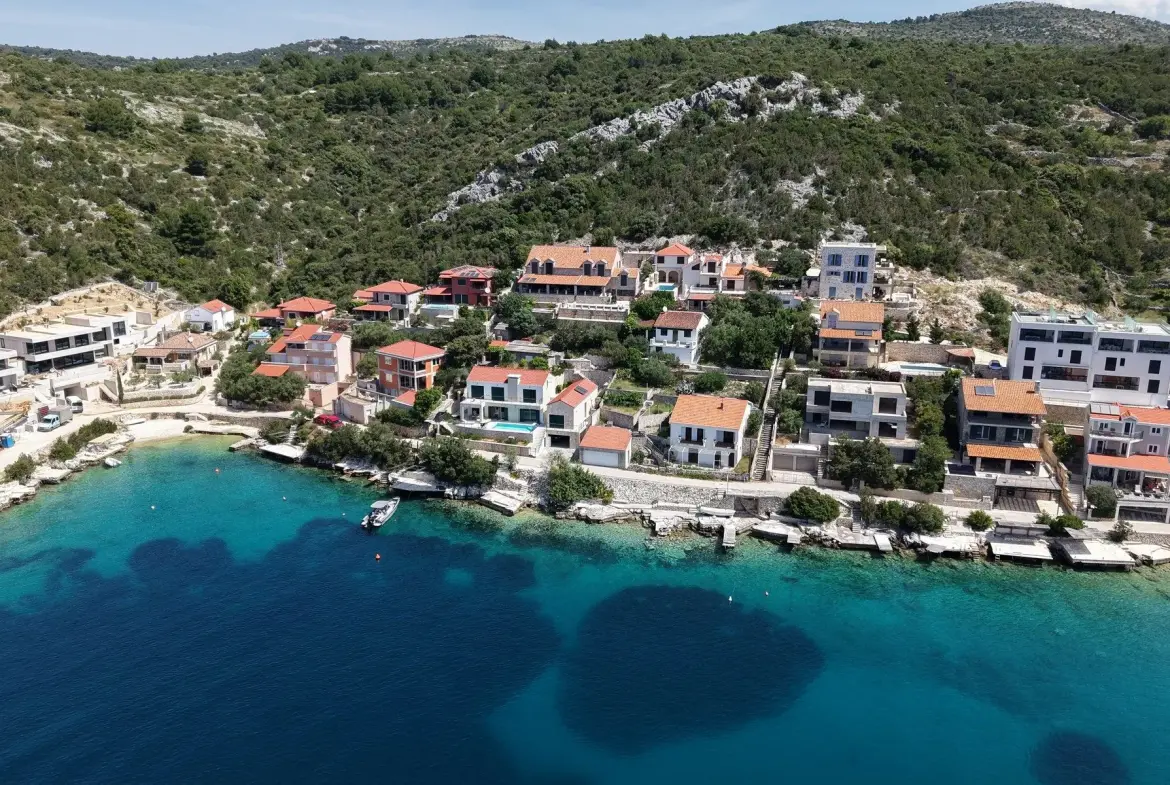Villa Mistral