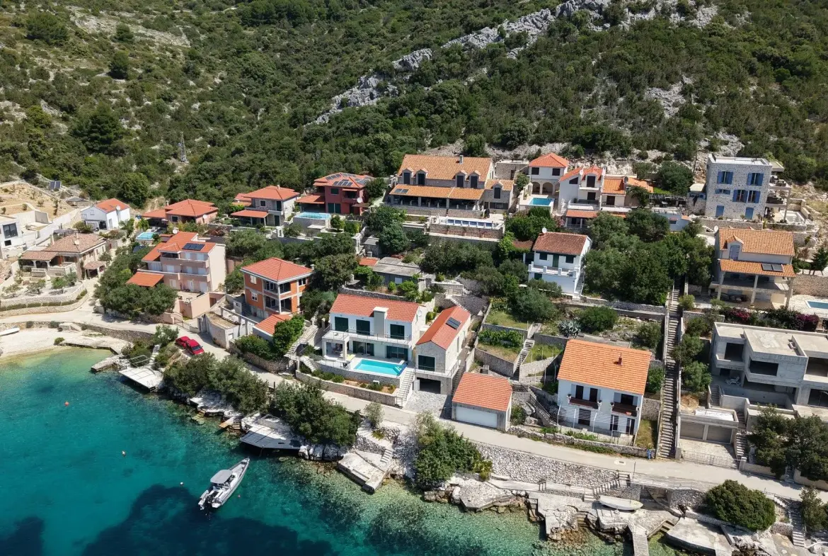 Villa Mistral