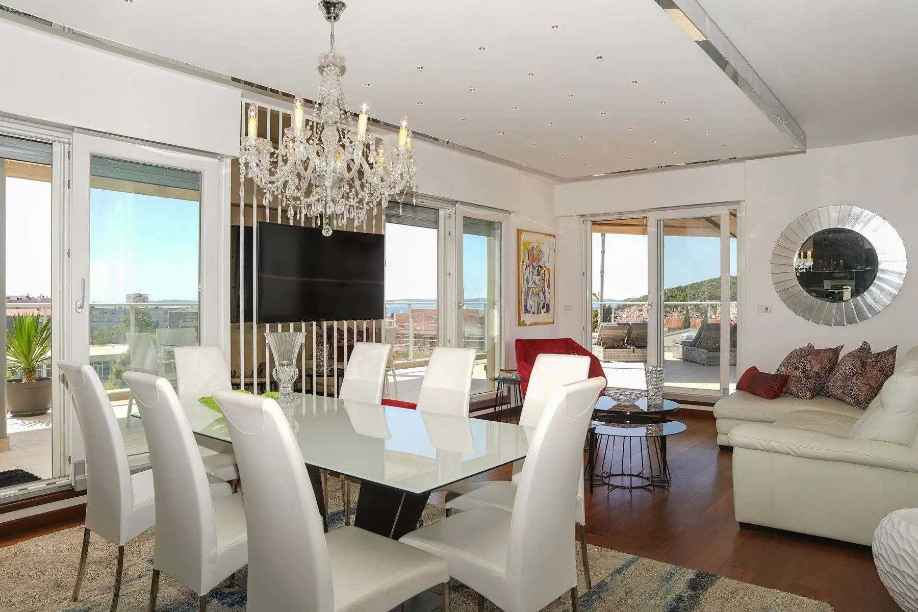 Penthouse Skyline