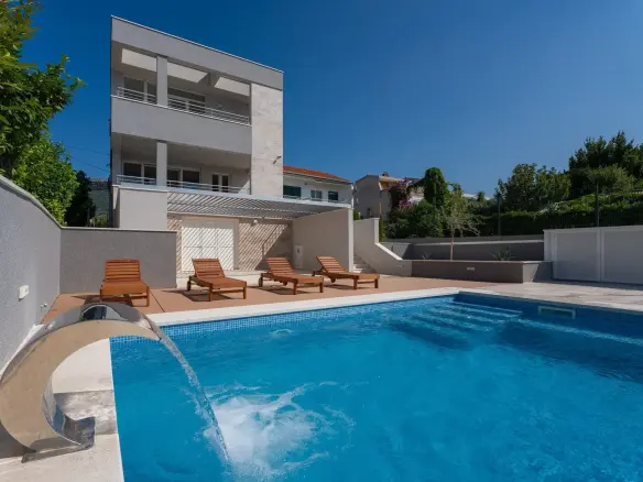 Villa Calista