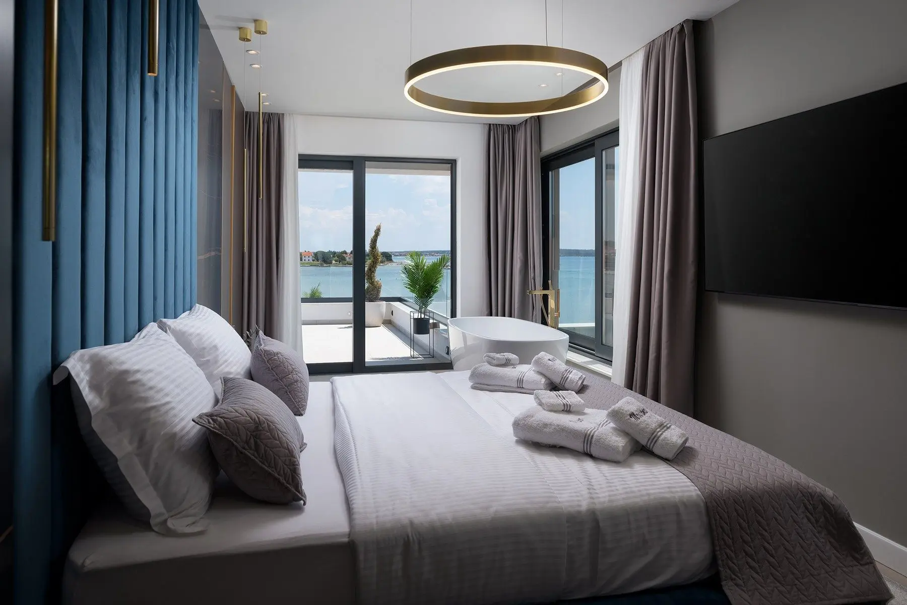 Villa Crystalline