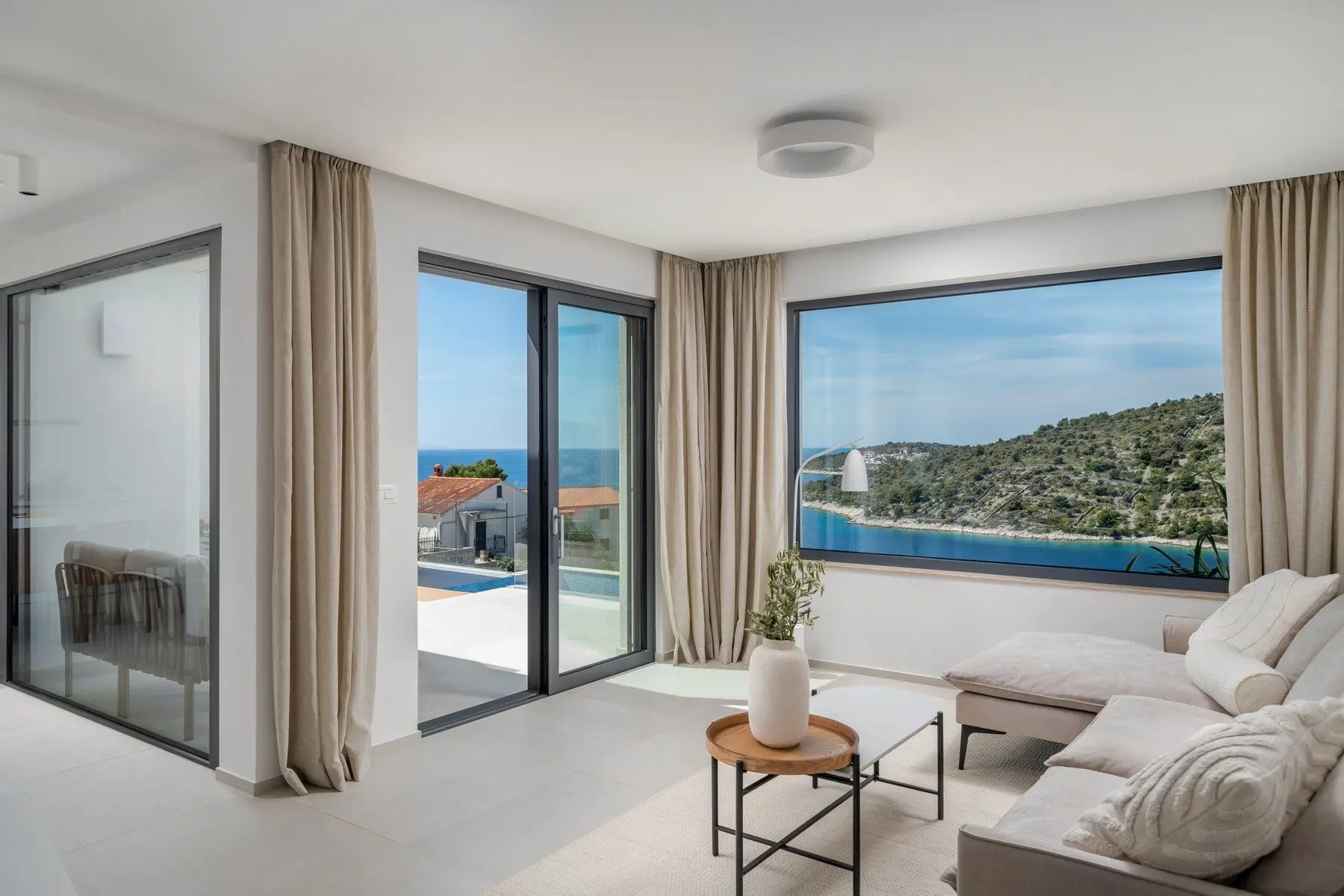 Seascape Residence