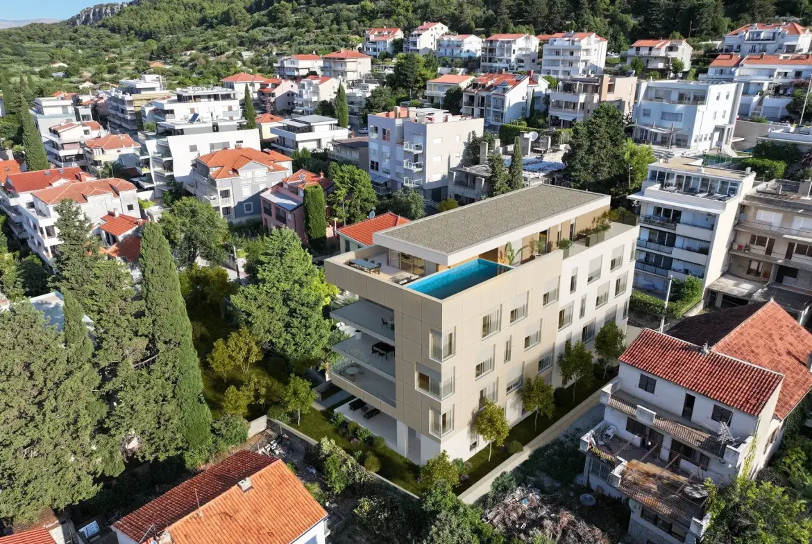 Luxe Residence