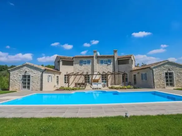 Stone Villa With Swimming Pool, Rajki, Istria