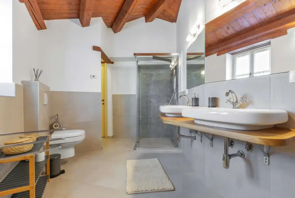 Stone Villa With Swimming Pool, Rajki, Istria