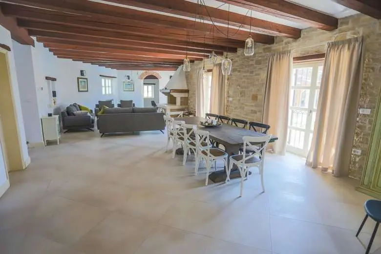 Stone Villa With Swimming Pool, Rajki, Istria