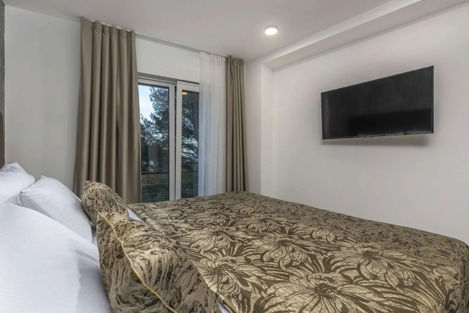 Modern Villa With Swimming Pool, Ljube Mrakovcica, Moscenicka Draga