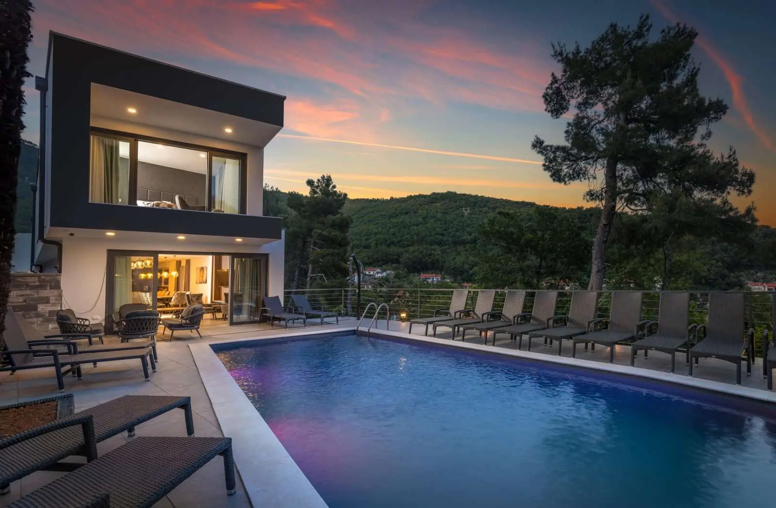 Exclusive Villa With A Swimming Pool Near The Sea, Moscenicka Draga