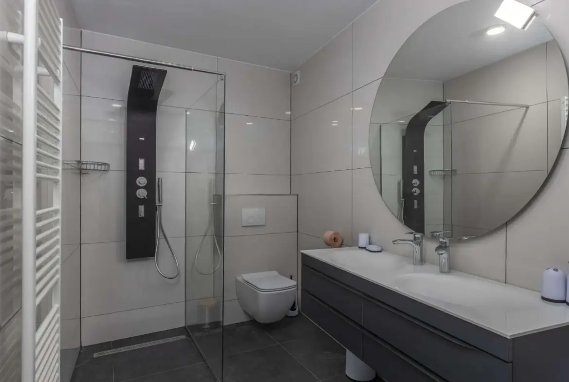 Exclusive Villa With A Swimming Pool Near The Sea, Moscenicka Draga
