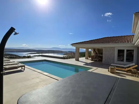 Luxury Stone Villa With Heated Pool, Jadranovo