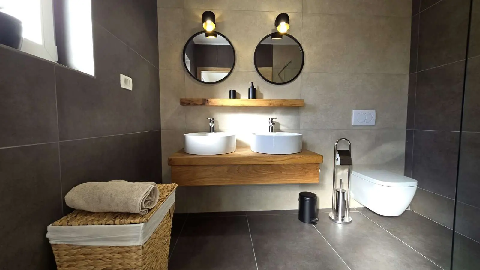 Luxury Stone Villa With Heated Pool, Jadranovo