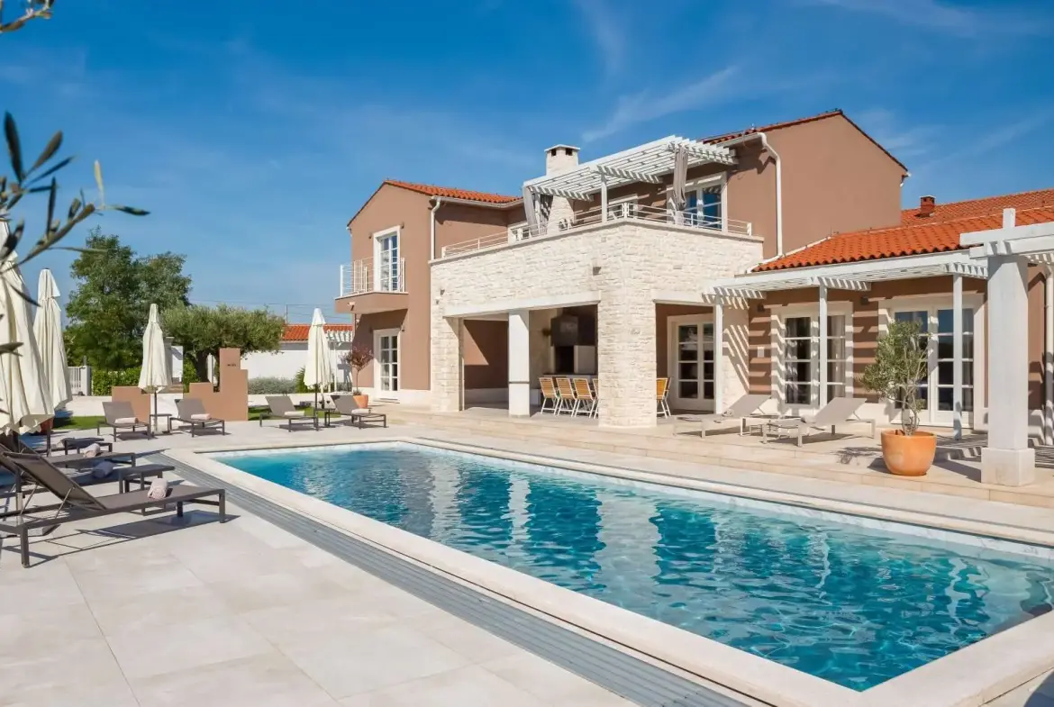 Complex Of Three Luxury Villas, Rezanci, Istria