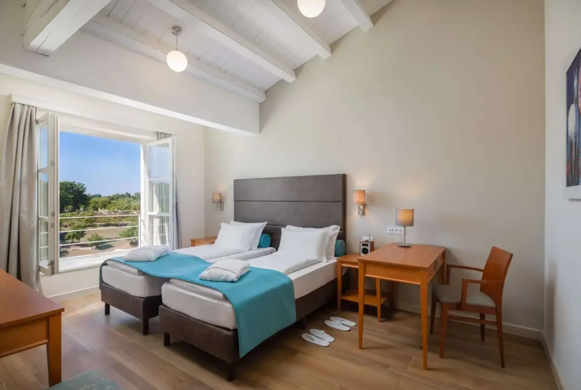 Complex Of Three Luxury Villas, Rezanci, Istria