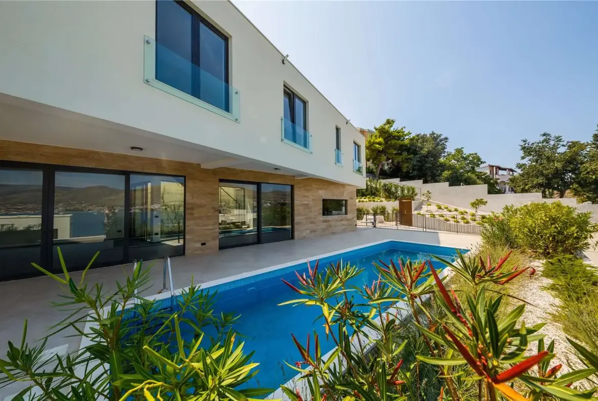 Seafront Luxury Villas, Trogir