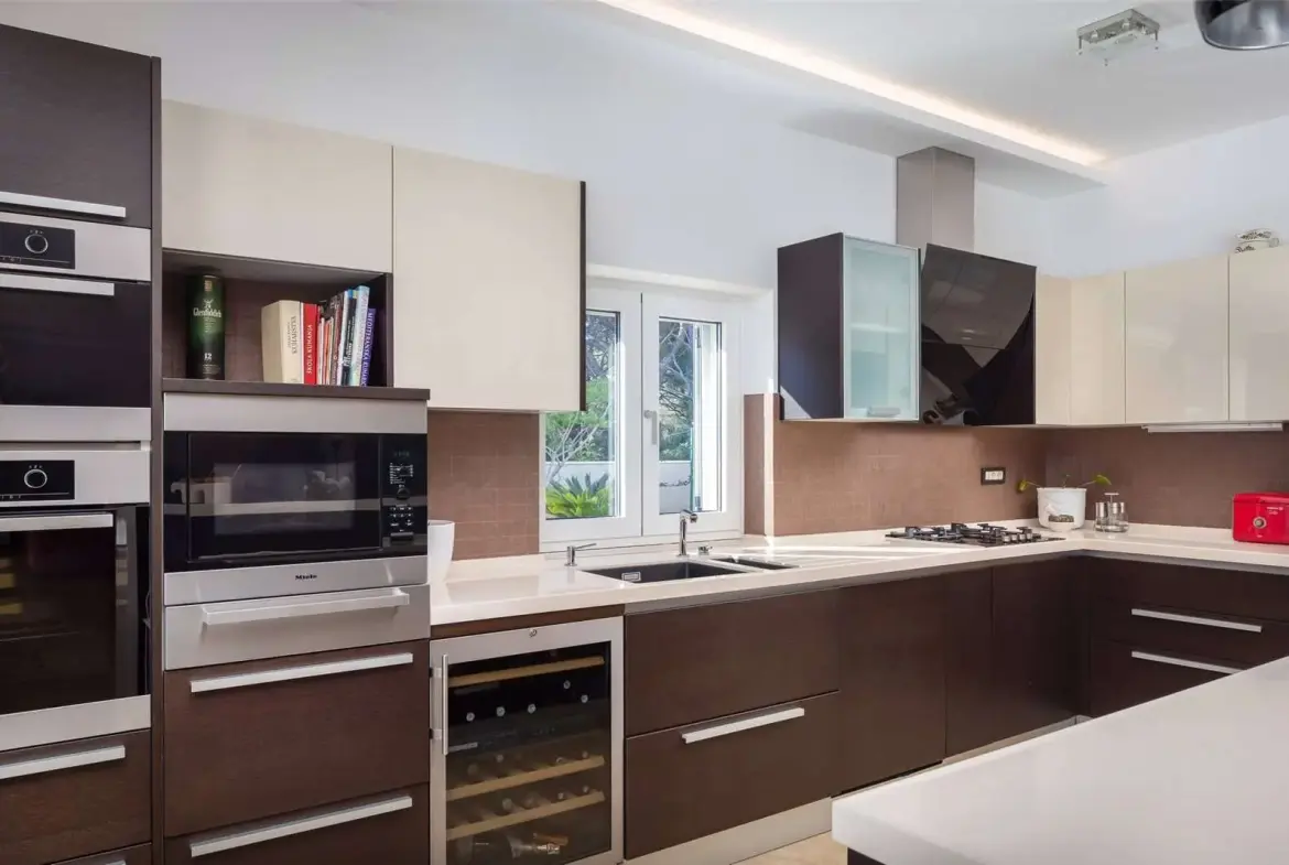 Seafront Luxury Villa, Sibenik
