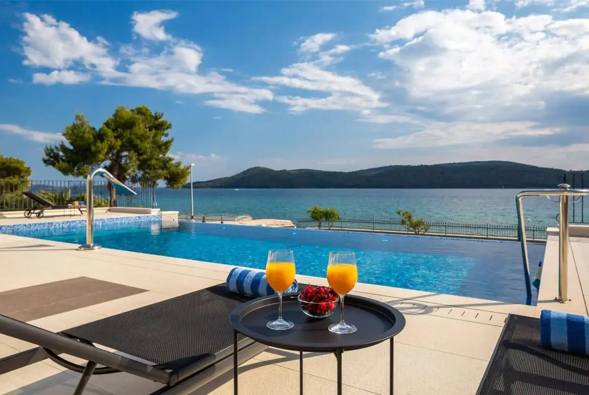 Seafront Luxury Villa, Sibenik