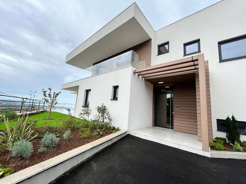 Modern VIlla With A Sea VIew and Swimming Pool, Hreljin