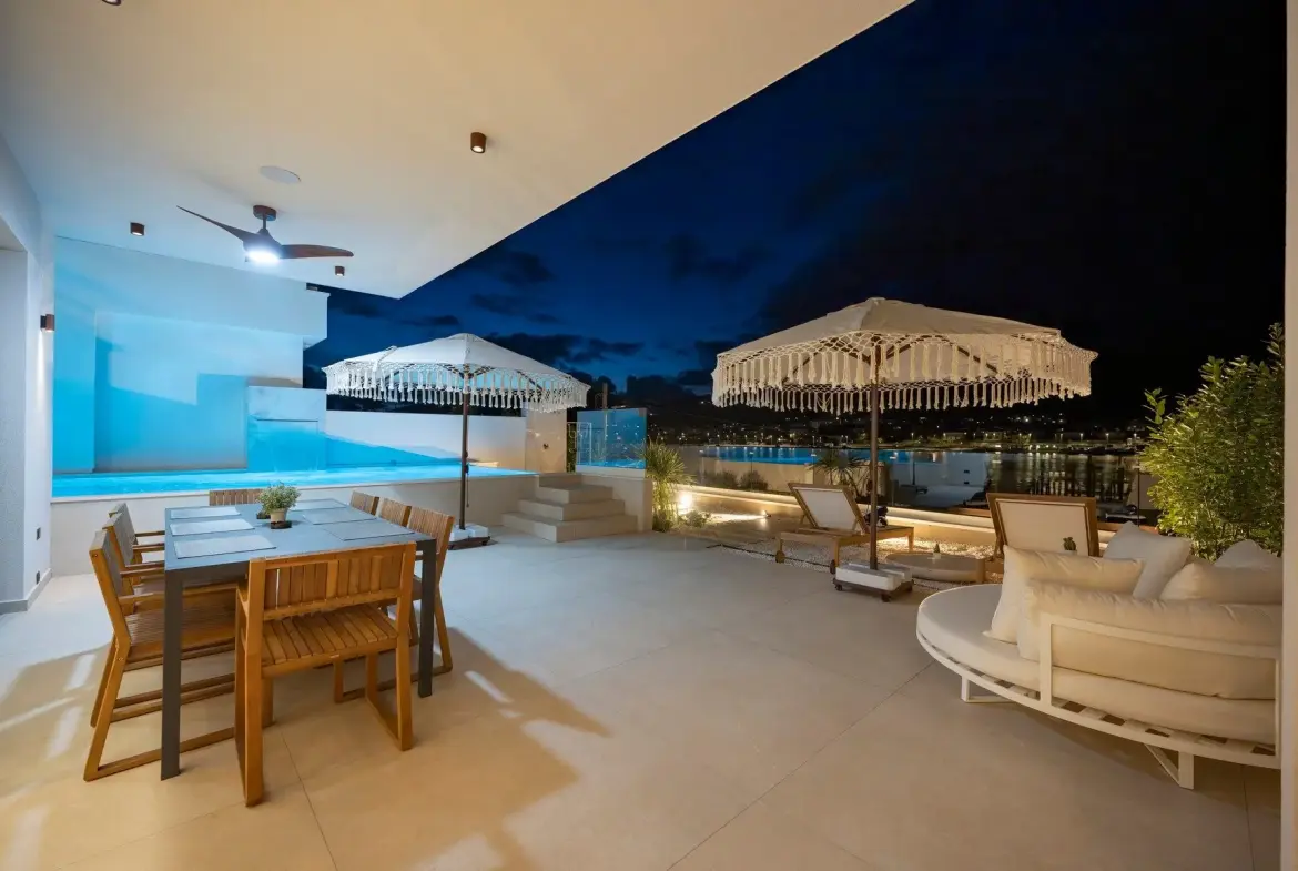 Villa Ultima
