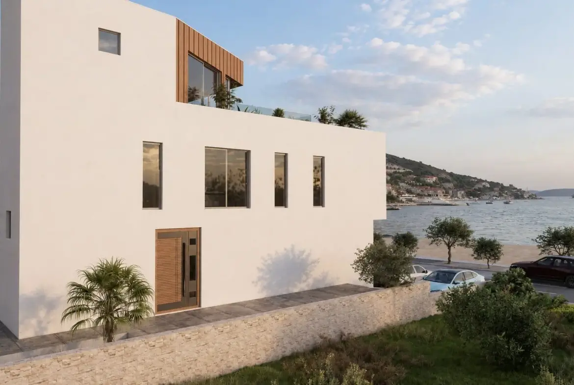 Seafront building land