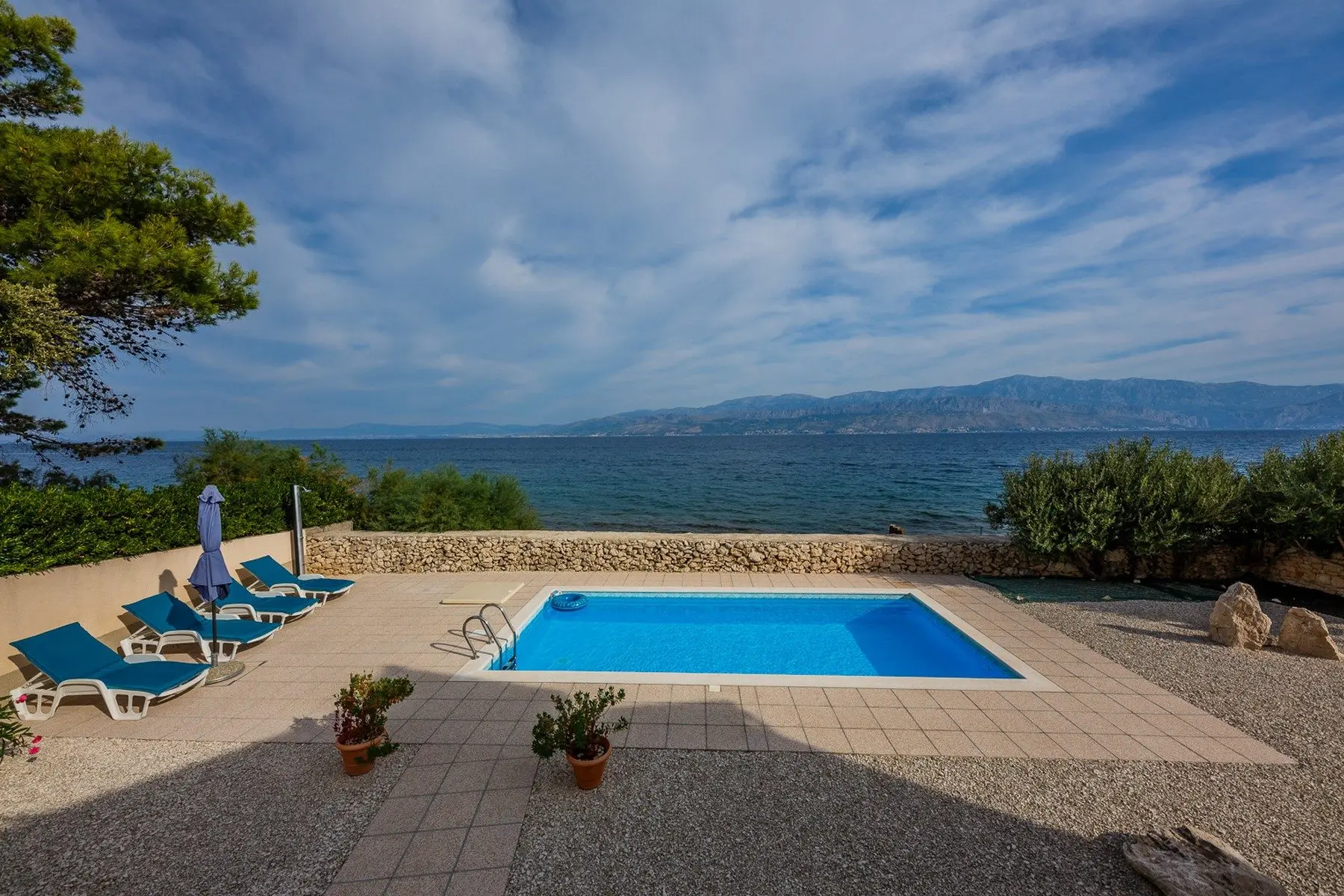 Villa Navis