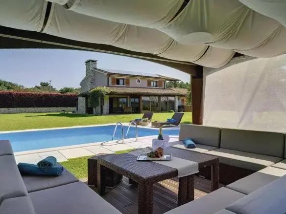 Istrian elegance within walking distance to the sea