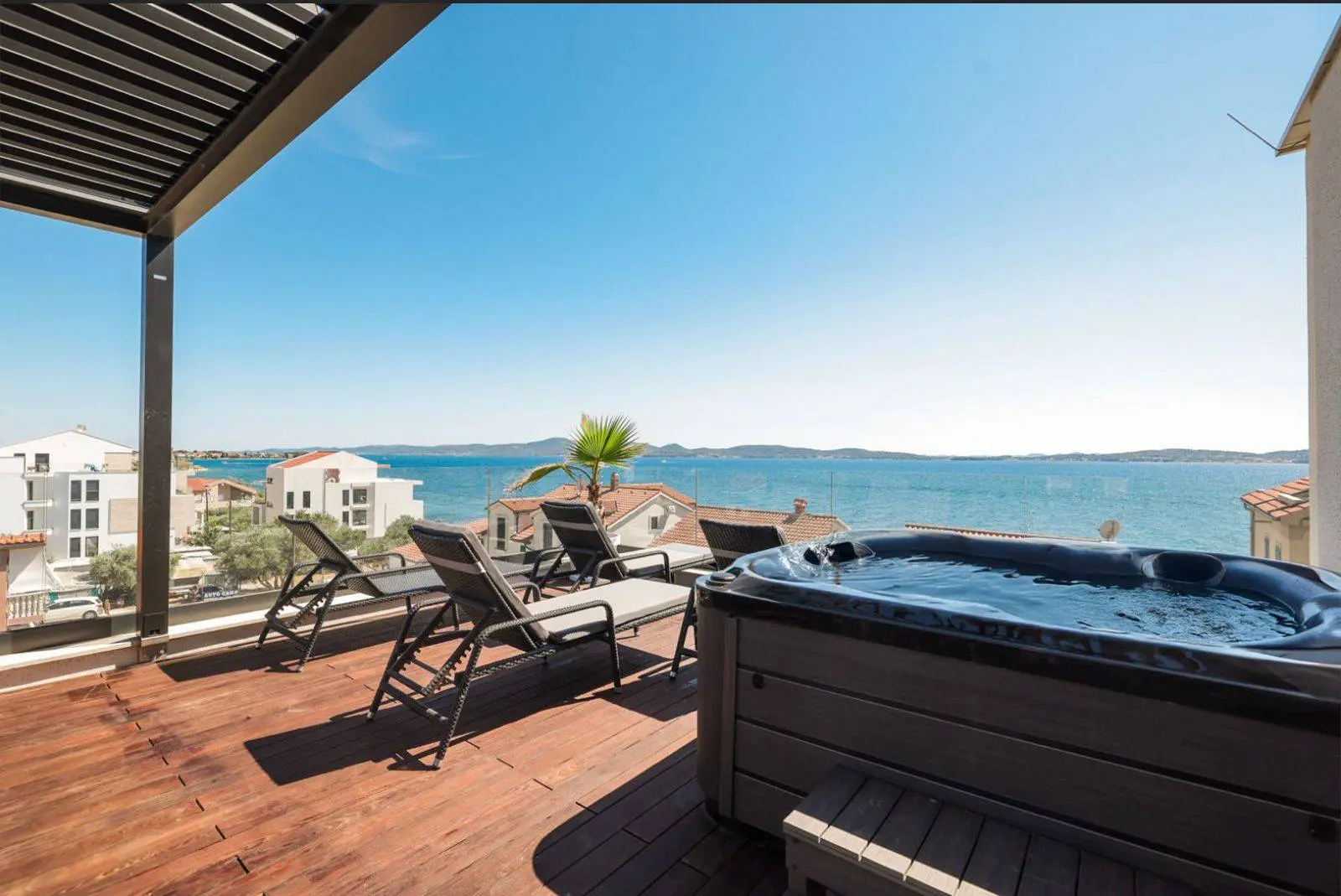 Villa Erlić with Panoramic Sea view in Sukošan