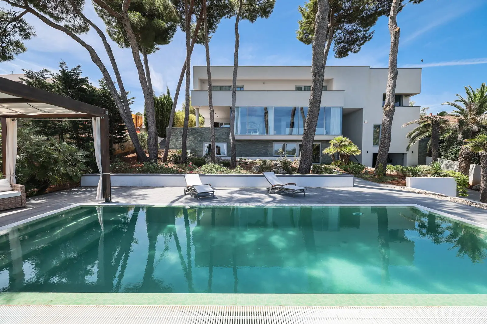 Villa SCORPIO – Luxurious Self-Sustainable Villa on the Adriatic Sea