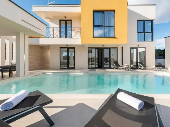 Luxury Villa For Gift