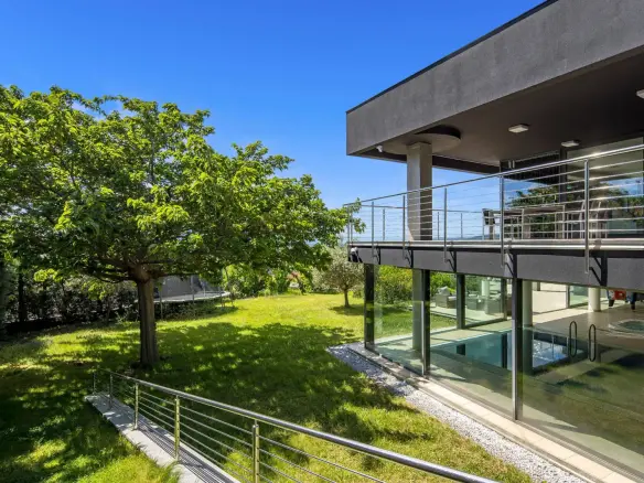Unique wellness villa with panoramic views over the Adriatic