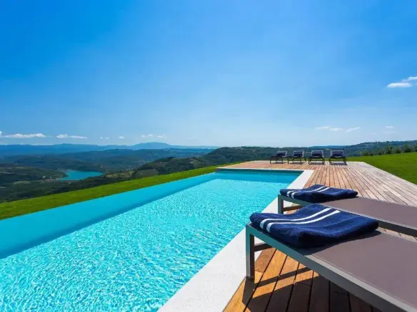 Luxurious jewel in a spectacular location