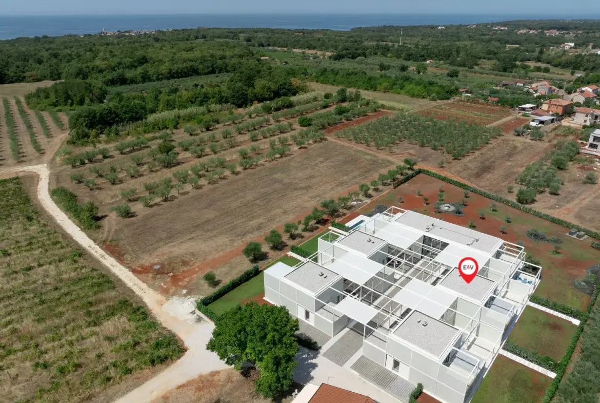Sustainable designer residence with pool & views over the Istrian countryside (No. 3)