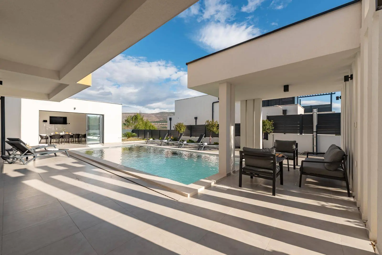 Luxury Villa For Gift