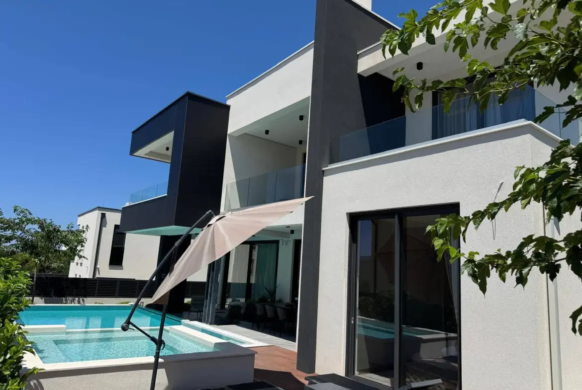 Discover Contemporary Luxury in Cultural and Historical Nin near Zadar—2024 Coastal Villa with Private Pool, Sauna, Terrace & Panoramic Ocean-Mountain Views